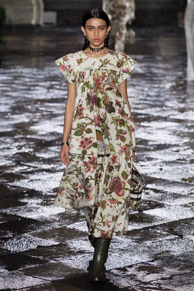 Look 67
